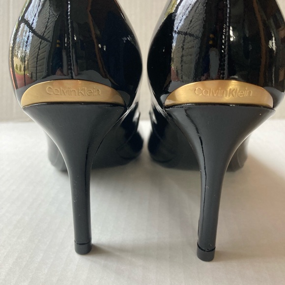 Calvin Klein gayle pointy toe stiletto pumps New - Picture 2 of 10